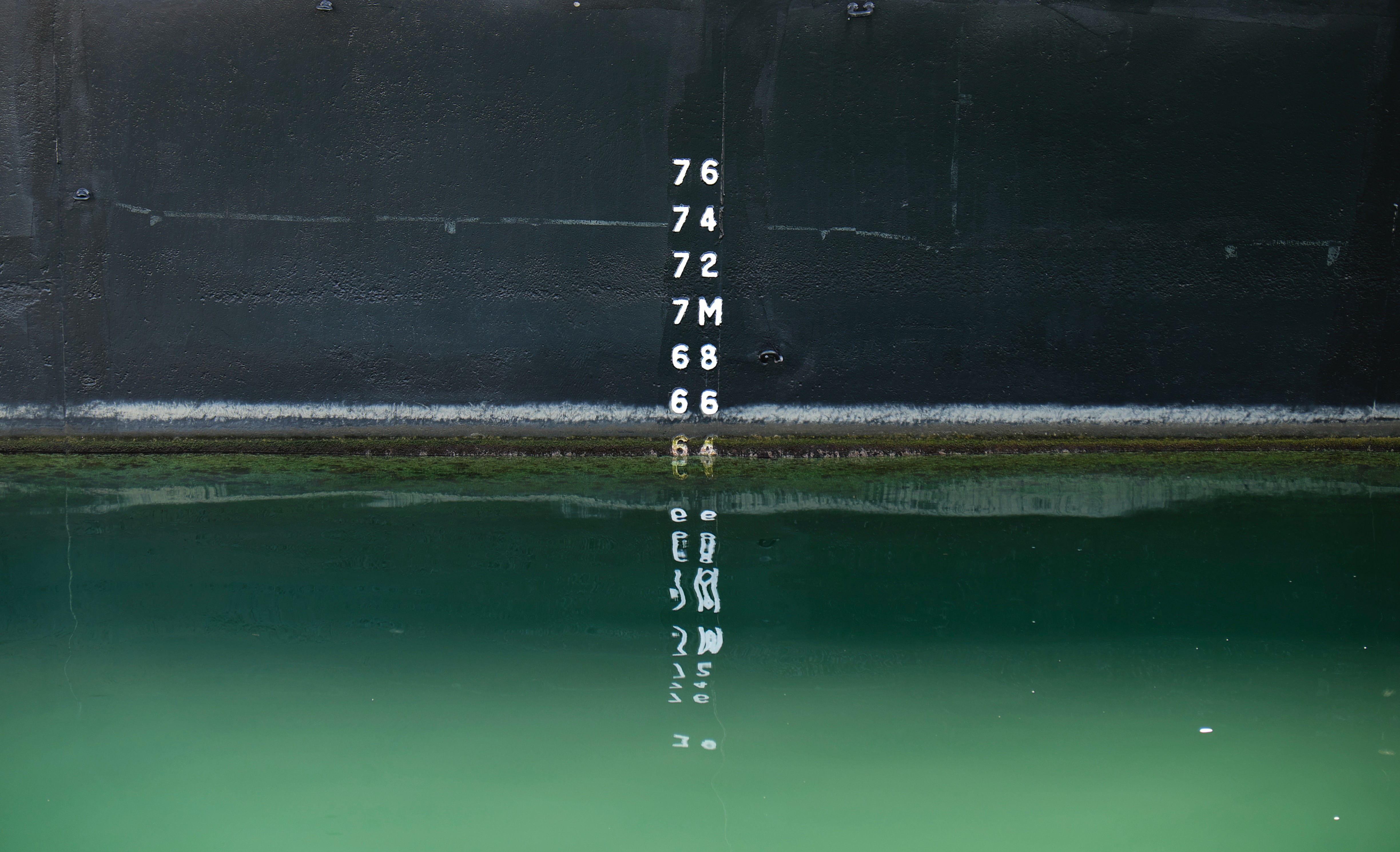 Wasserstandsmessung an einem Schiff